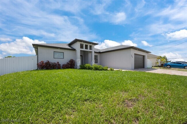 Building Photo - 1609 Nelson Rd N