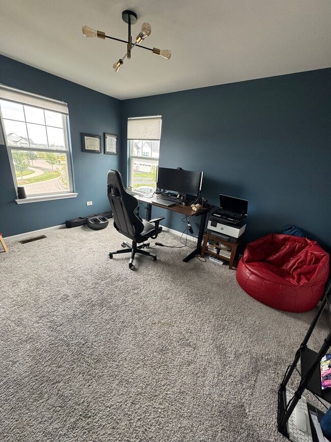 Building Photo - 12648 S Talbot Cir