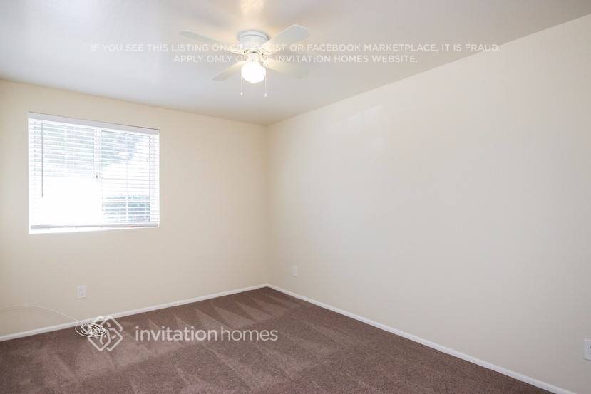 Building Photo - 1126 E Hearne Way