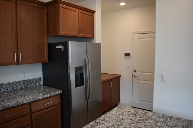 Building Photo - 8168 Oxbow Landing Loop