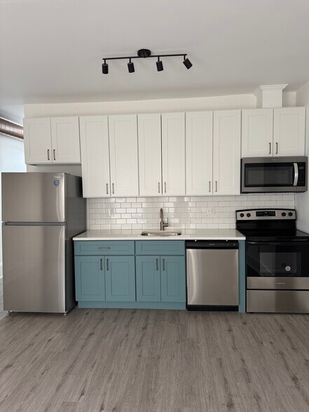 Primary Photo - 433 W Bringhurst St