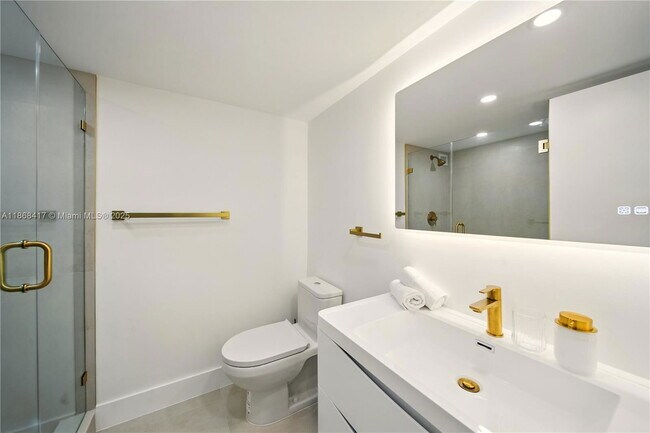 Building Photo - 5151 Collins Ave