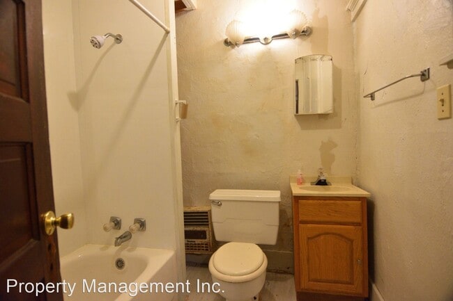 Building Photo - 1 br, 1 bath House - 513 Maple