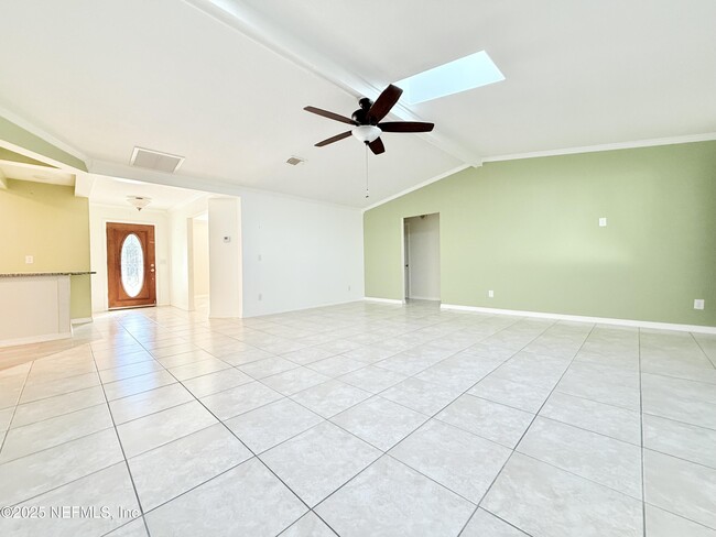 Building Photo - 10373 Windfern Ct N