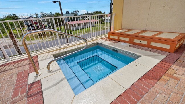 Building Photo - Summerhouse in Mexico Beach