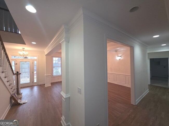 Building Photo - 166 Glen Eagle Way