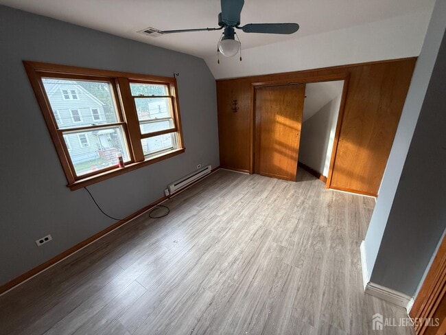 Building Photo - 90 Pershing Ave