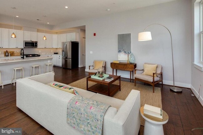 Primary Photo - 3542 Warder St NW