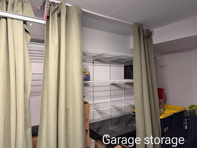 Building Photo - 522 Wolverine Dr