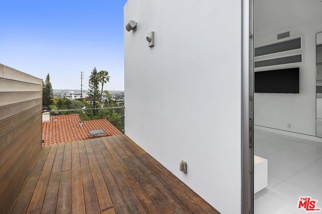 Building Photo - 1377 Miller Pl