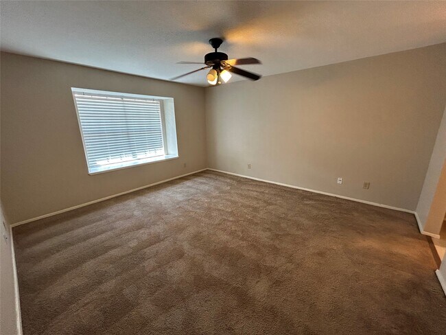 Building Photo - 14911 Wunderlich Dr