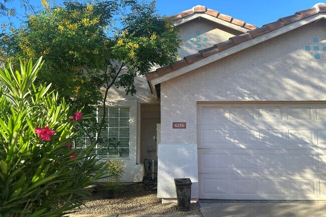 Building Photo - 4256 E Chaparosa Way