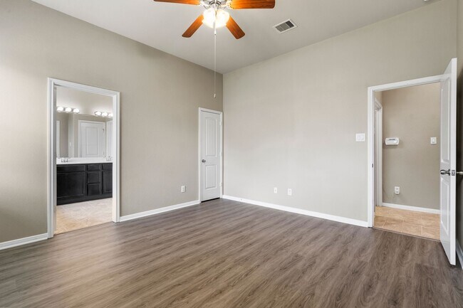 Building Photo - 2131 Beacon Park Ct