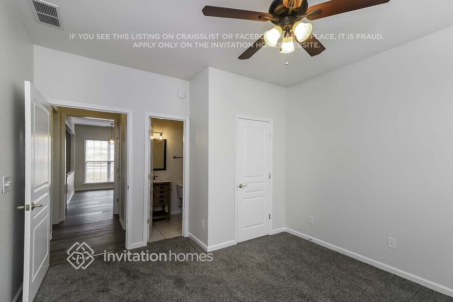 Building Photo - 331 Santa Anita Ave