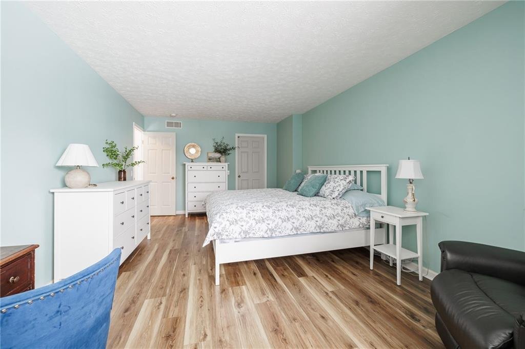 Building Photo - 6316 Bentley Dr
