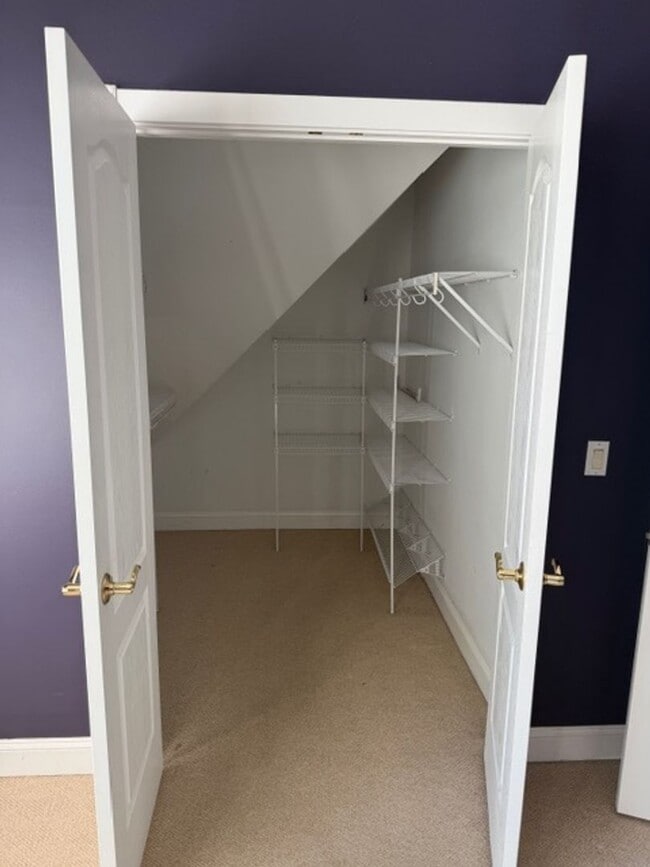 Building Photo - Welcome To Midway Farms NO HOA