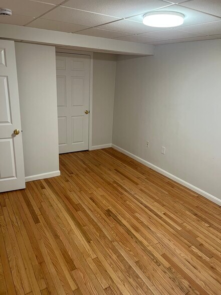 Bedroom - 28 Allen St