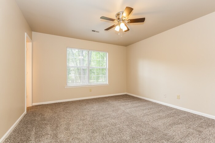 Building Photo - 105 Indian Bluff Dr