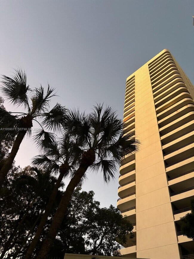 Building Photo - 151 SE 15th Rd