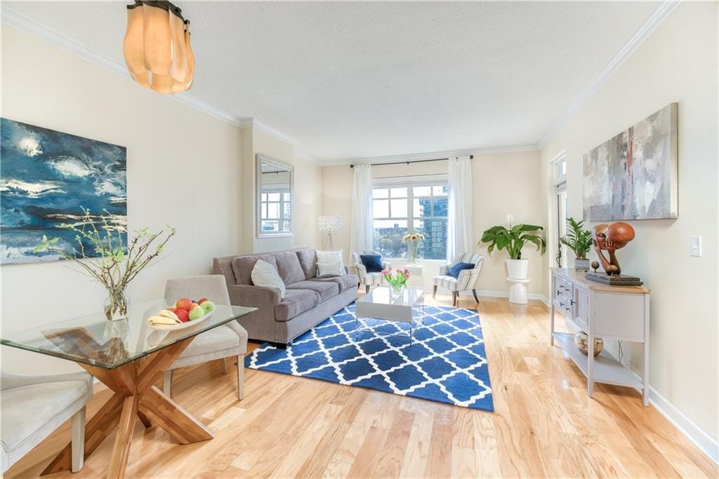 Building Photo - 1101 Juniper St NE