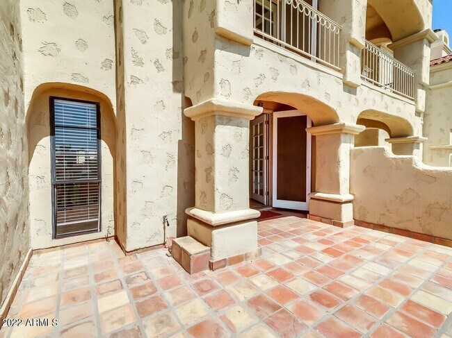 Building Photo - 6125 N 28th Pl