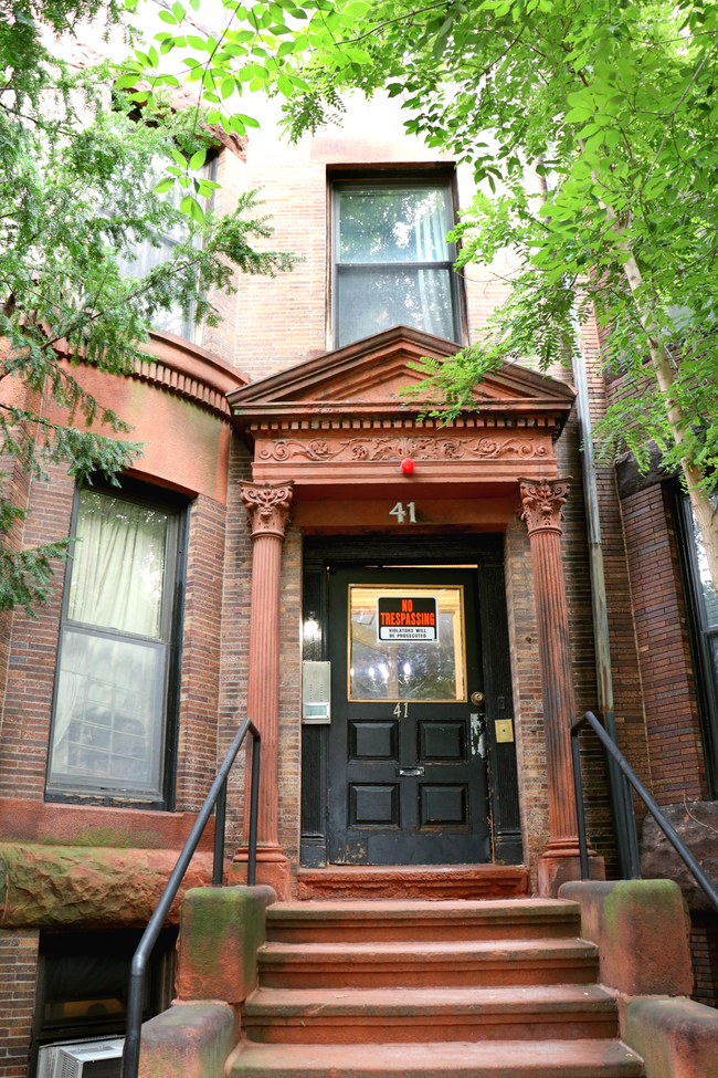 Primary Photo - 41 Bay State Rd