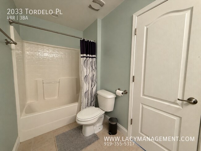 Building Photo - 2033 Tordelo Pl