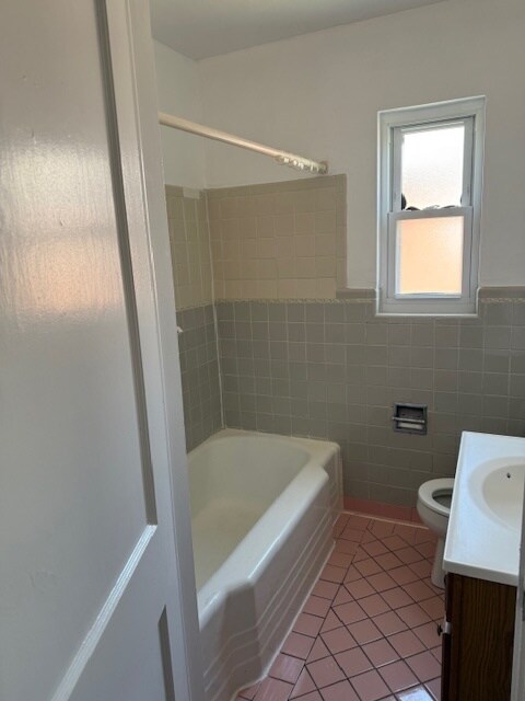 Building Photo - 4036 Homelawn Ave