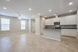 Building Photo - 1946 Timber Oaks Dr