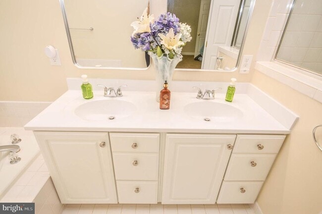 Building Photo - 6242 Levi Ct