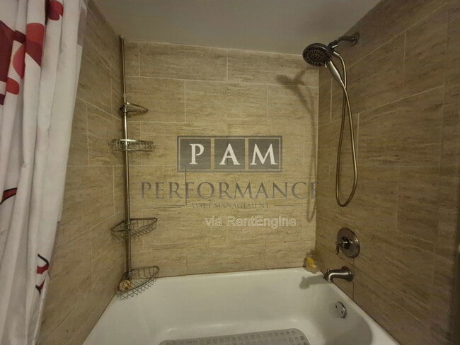 Building Photo - 1123 W Kendall Ave