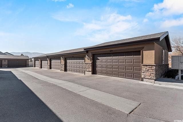 Building Photo - 87 E Jordan Ridge Blvd