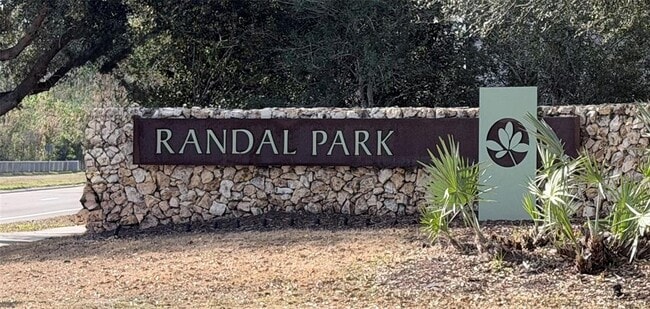 Building Photo - 9463 Randal Park Blvd