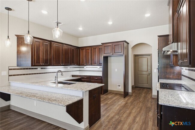 Building Photo - 2228 Deer Run Ridge