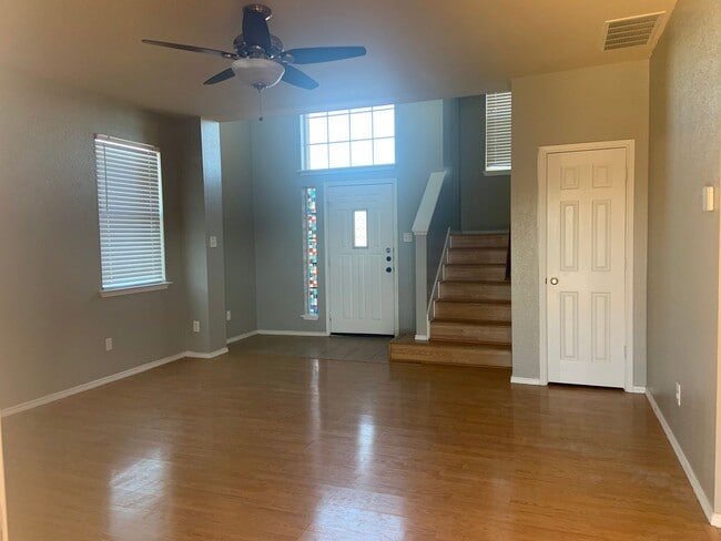 Building Photo - 4915 Allegany Dr