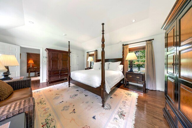 Building Photo - 154 Captains Neck Ln