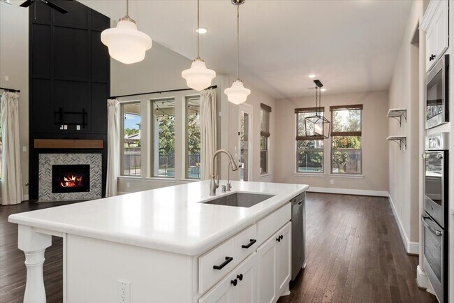 Building Photo - 155 Rockwell Park Blvd