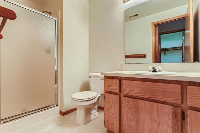 Building Photo - 15459 SW Donna Ct