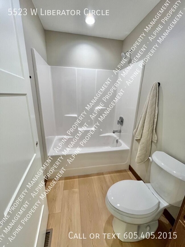 Building Photo - 5523 W Liberator Cir