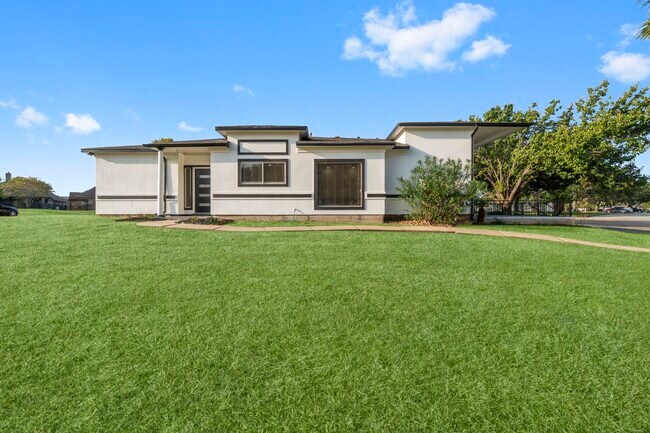 Primary Photo - 11417 Windlass Ln