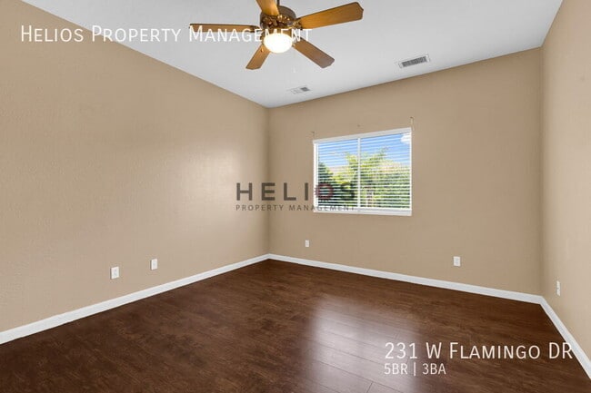 Building Photo - 231 W Flamingo Dr