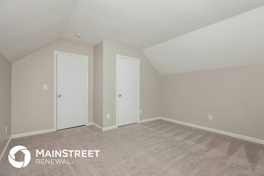 Building Photo - 1539 Jeffrey Bryan Dr