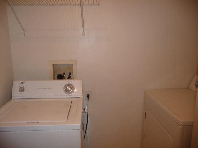 Building Photo - 917 Jackalope Ct