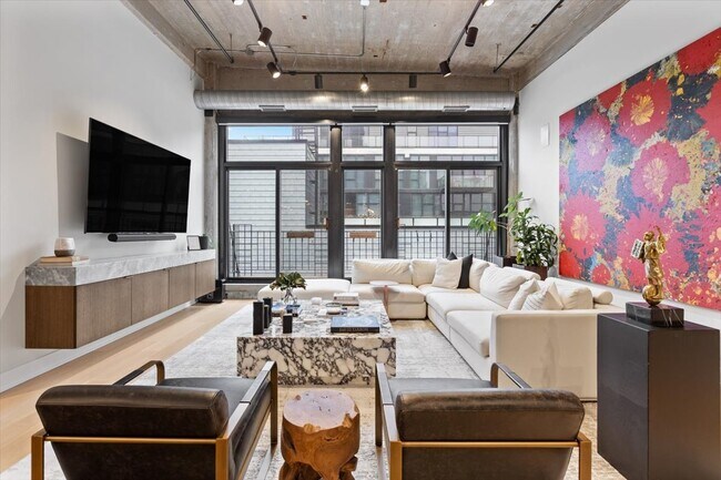 Building Photo - 850 W Adams St