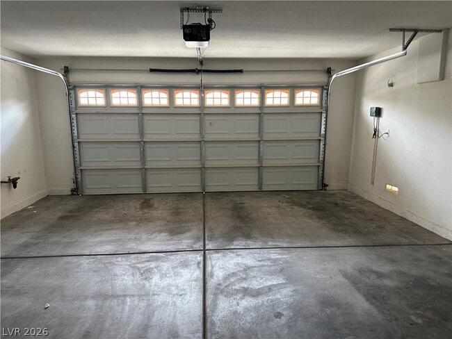 Building Photo - 362 Dogleg Dr