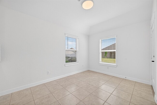 Building Photo - 16307 Rockdale Landing Dr