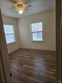 Building Photo - 1521 Park Ave