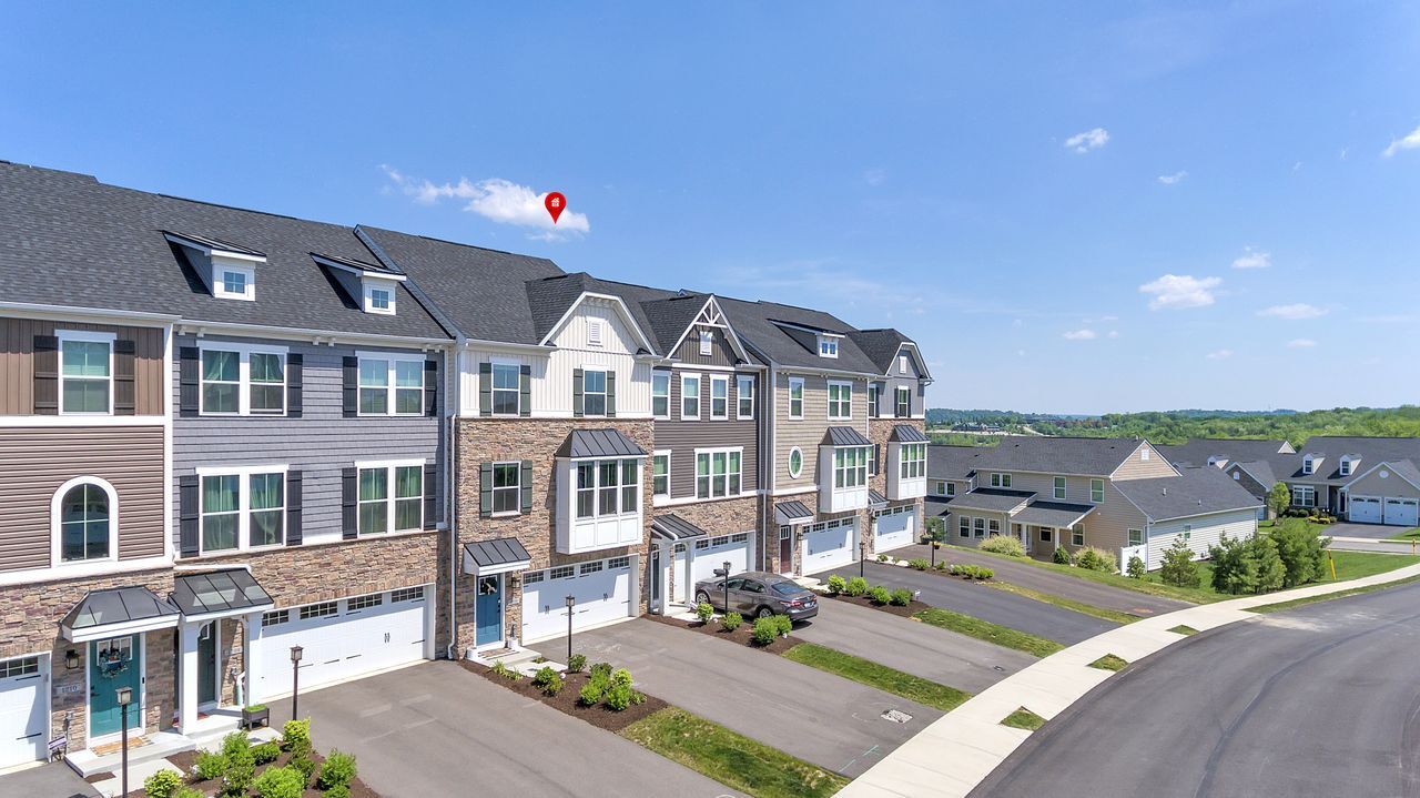 Building Photo - 1206 Clear Springs Dr