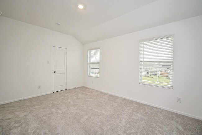 Building Photo - 6427 Seafoam Lake Dr