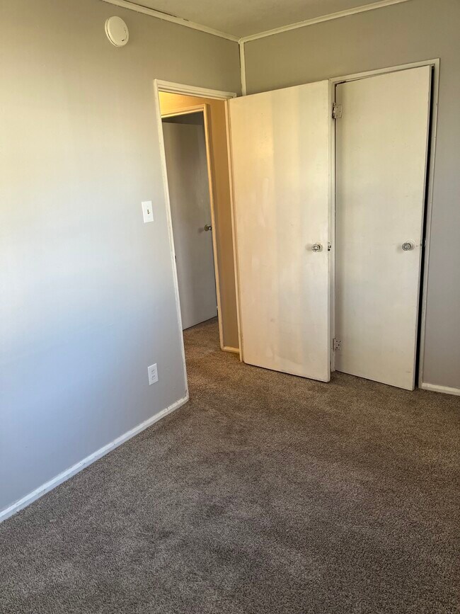 back bedroom - 1317 Washington Ave